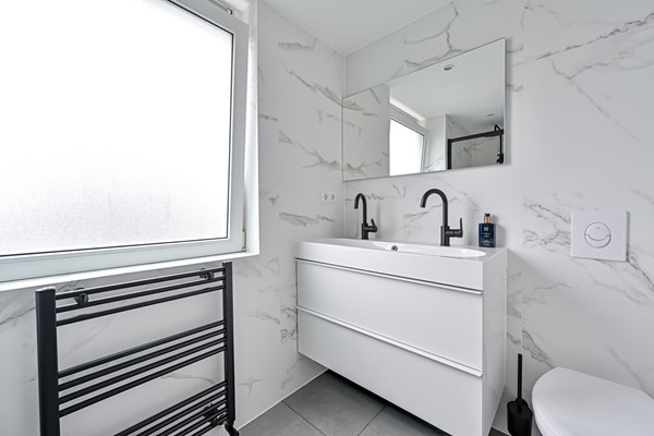 Medium property photo - Karwijstraat 97, 3193 TH Hoogvliet Rotterdam